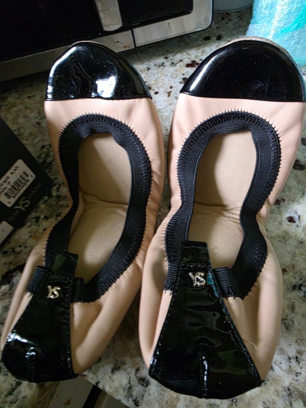Yosi Samra Nude Black Foldable Ballet Flats Leather Patent Cap Toe Size 7 w/ Box